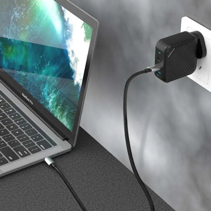 Powerology 140W PD QC 2xUSB-C and 1xUSB-A GaN Charger UK - Black