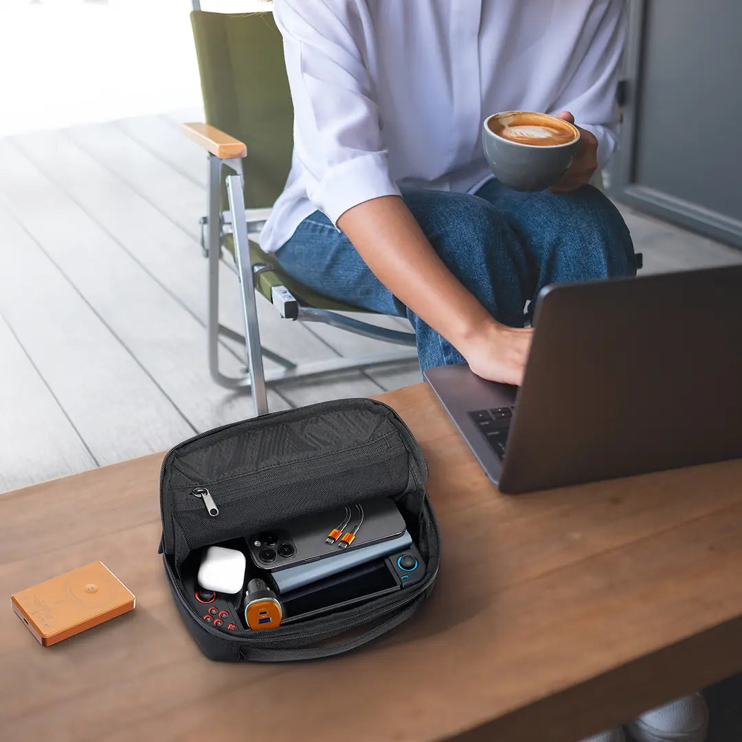 Powerology Nirvano 5-In-1 Power Travel Kit - Black/Orange