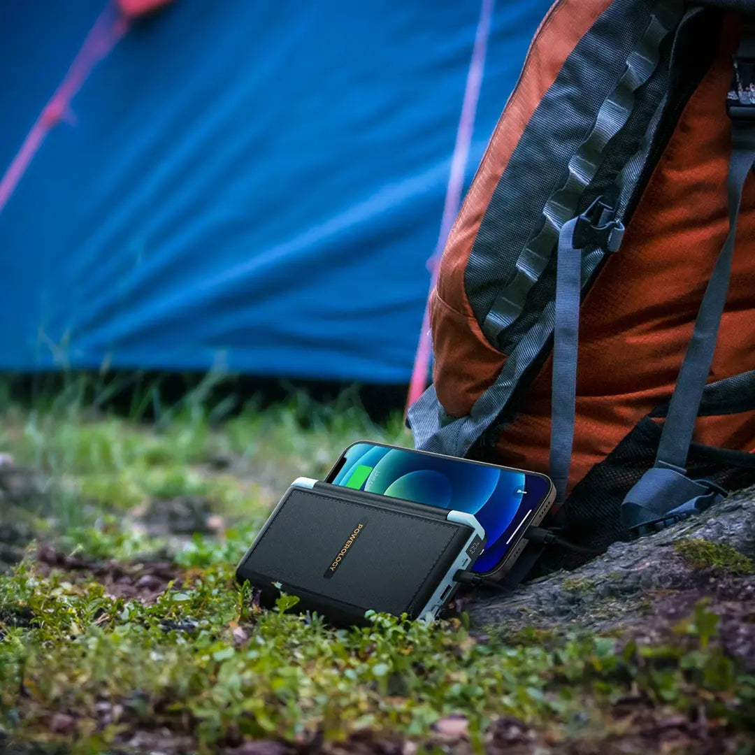 Powerology 16000mAh Solar Multi-Cable Power Bank - Black