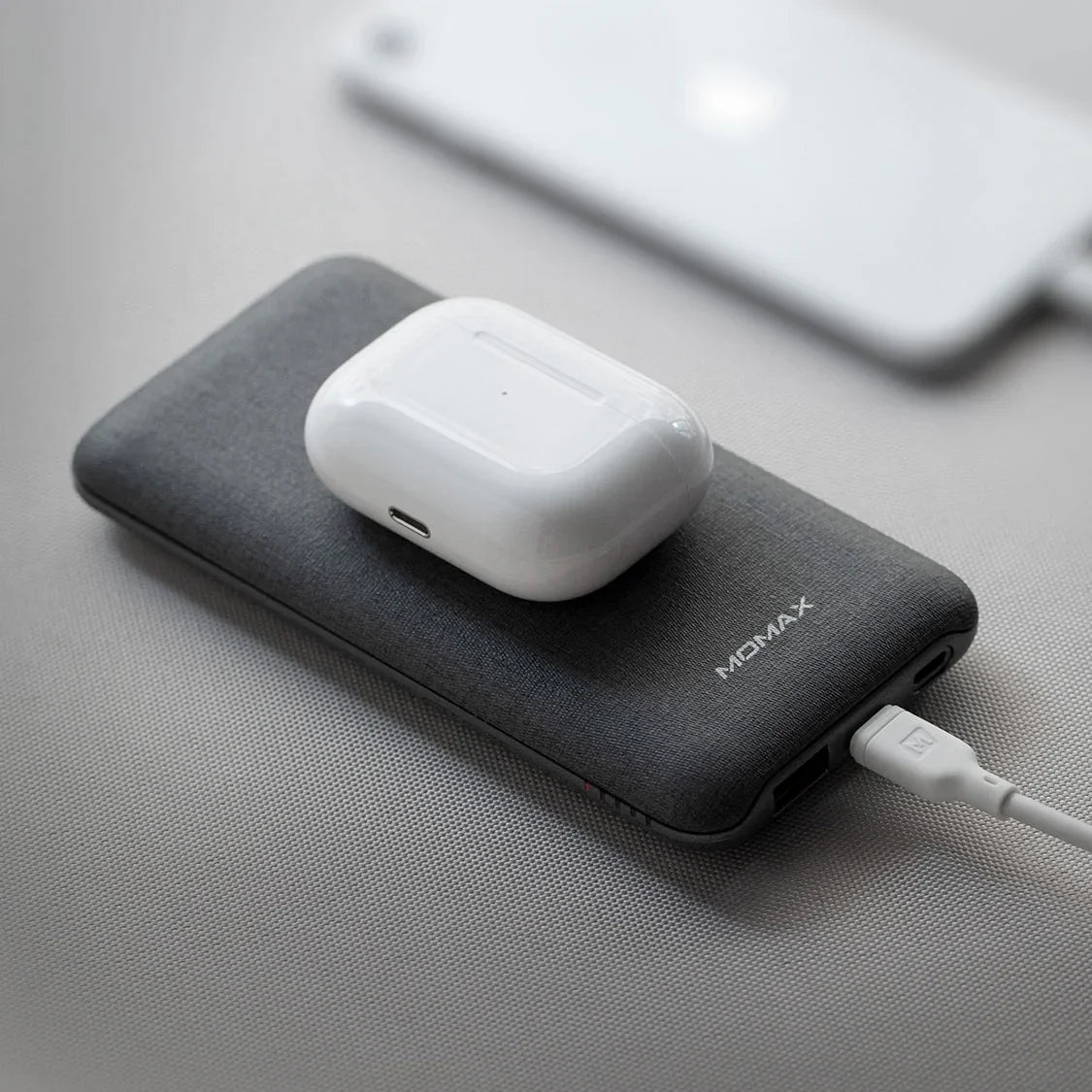 Momax Q.Power Touch Wireless Extension Battery Pack 10000mAh - Phonology