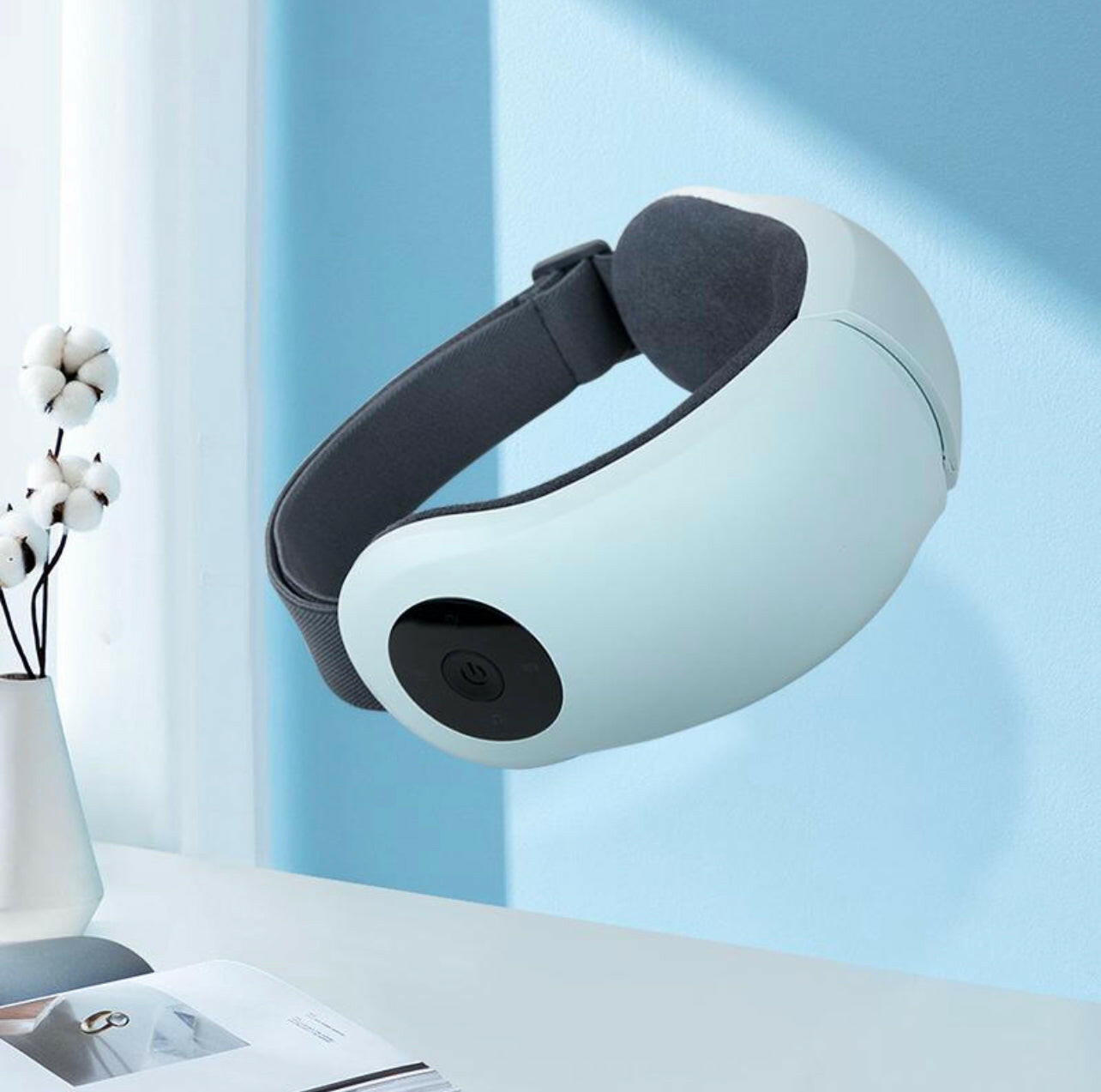 Techlove intelligent eye massager - Phonology