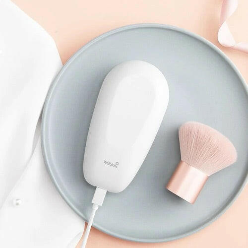 Wellskins Portable Anion Hair Care Comb With Fast Charging - White - Phonology