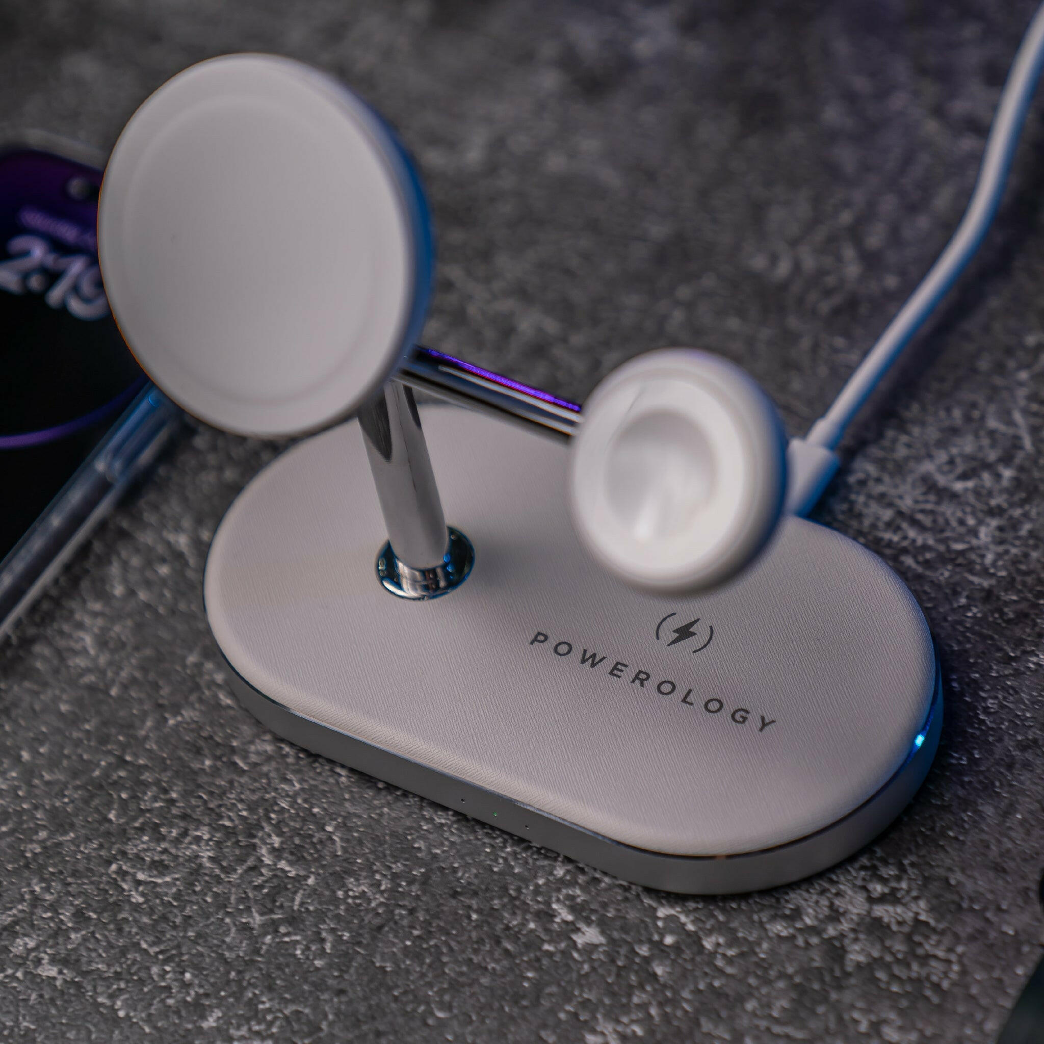 Powerology 30W 3 in 1 MFI Charging Dock with Built-in Apple Magsafe 15W - White - Phonology
