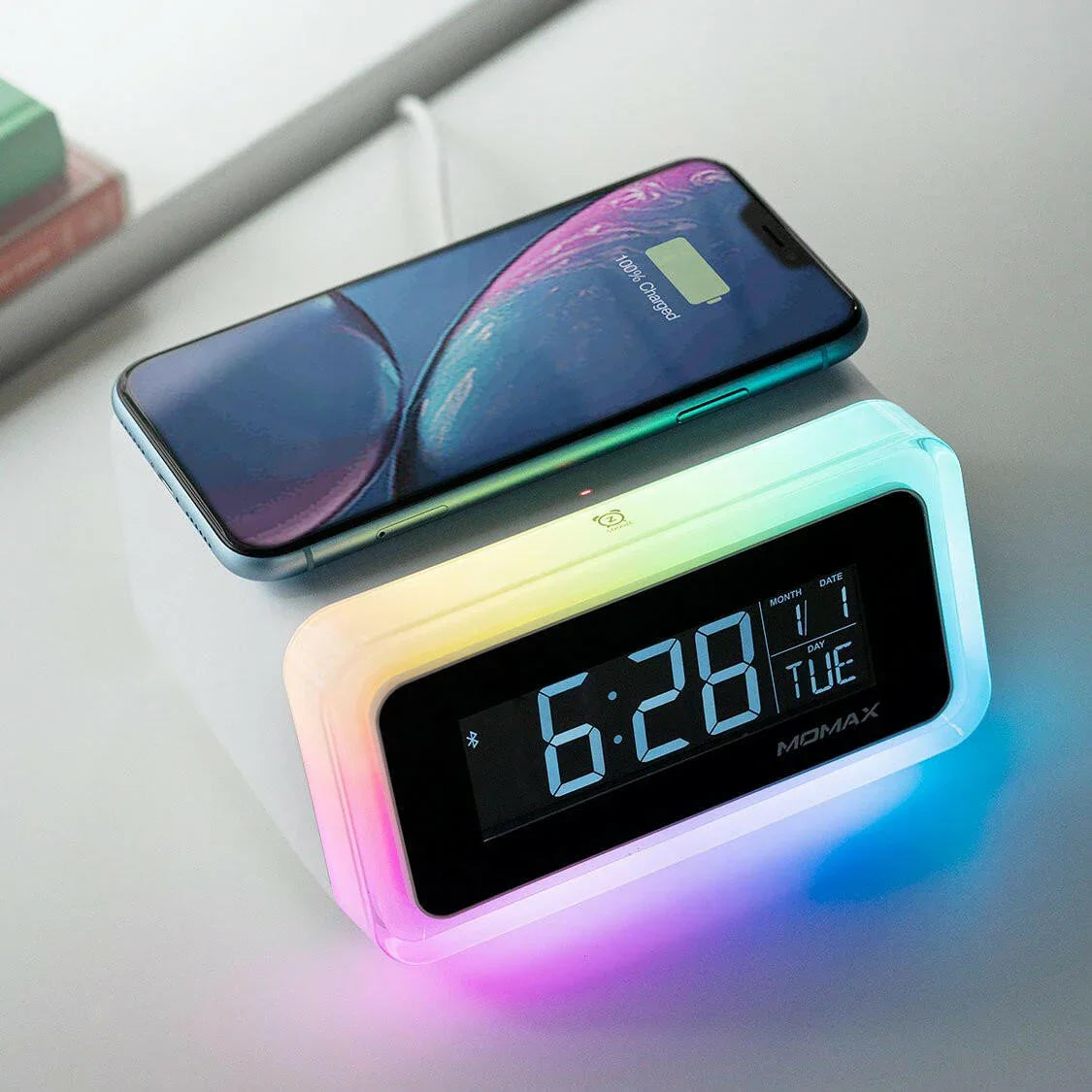 Momax Q. Clock 2 Digital Clock with Wireless Charger - Phonology